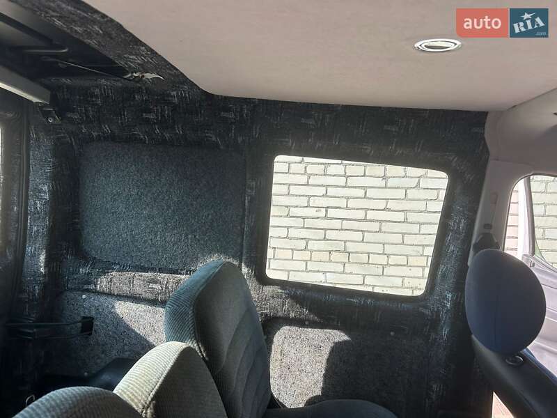 Минивэн Peugeot Partner 2005 в Нововолынске