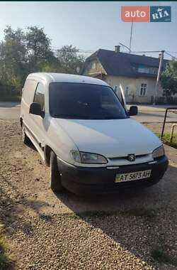 Вантажний фургон Peugeot Partner 2002 в Тлумачі