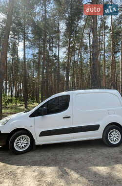 Вантажний фургон Peugeot Partner 2009 в Полтаві