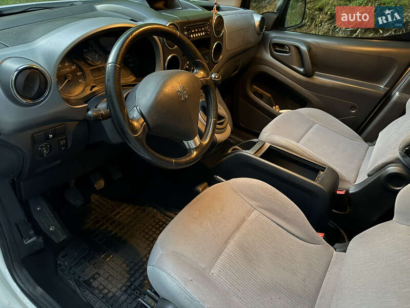 Минивэн Peugeot Partner 2012 в Ивано-Франковске