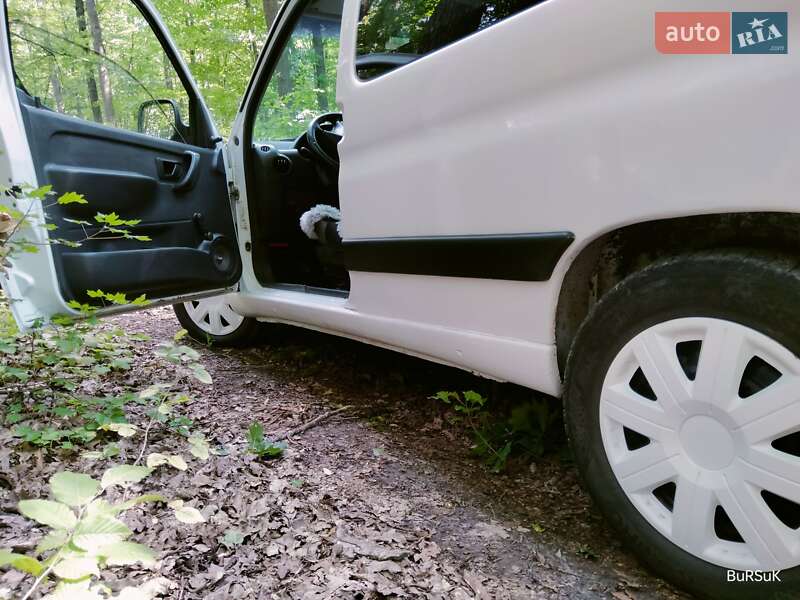 Минивэн Peugeot Partner 2005 в Хмельницком