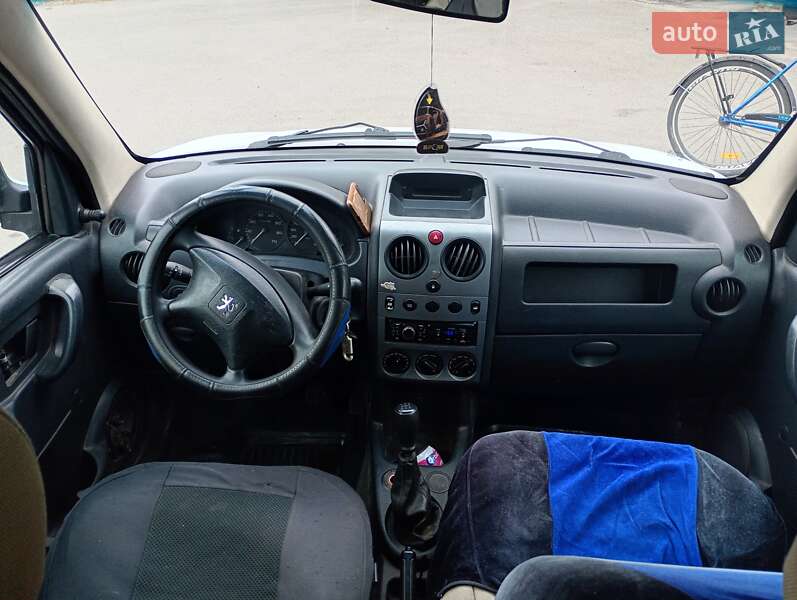 Минивэн Peugeot Partner 2009 в Прилуках