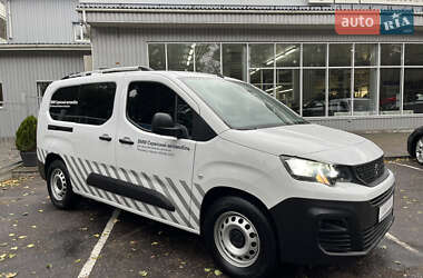 Грузопассажирский фургон Peugeot Partner 2023 в  фото 12 Грузопассажирский фургон Peugeot Partner 2023 в
