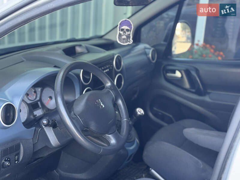Минивэн Peugeot Partner 2010 в Хмельницком