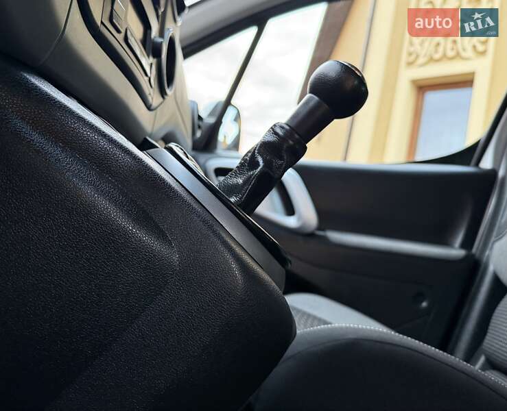 Минивэн Peugeot Partner 2017 в Львове