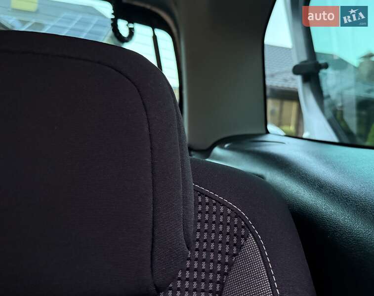 Минивэн Peugeot Partner 2017 в Львове