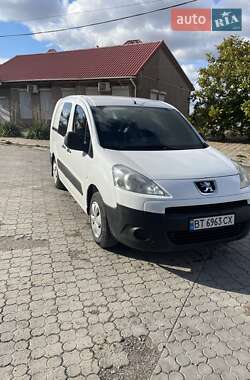 Грузовой фургон Peugeot Partner 2011 в  фото 12 Грузовой фургон Peugeot Partner 2011 в