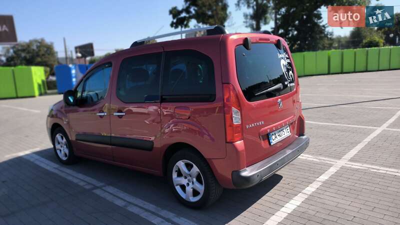 Мінівен Peugeot Partner 2010 в Кропивницькому