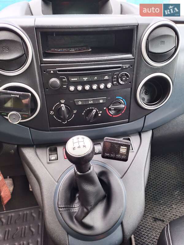 Мінівен Peugeot Partner 2010 в Кропивницькому