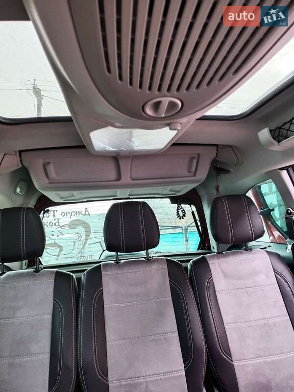 Мінівен Peugeot Partner 2010 в Кропивницькому