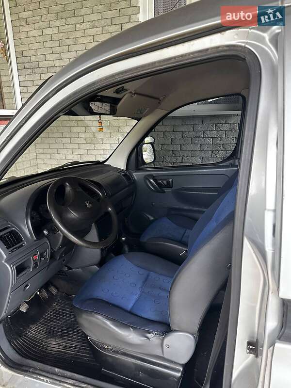 Минивэн Peugeot Partner 2002 в Ивано-Франковске