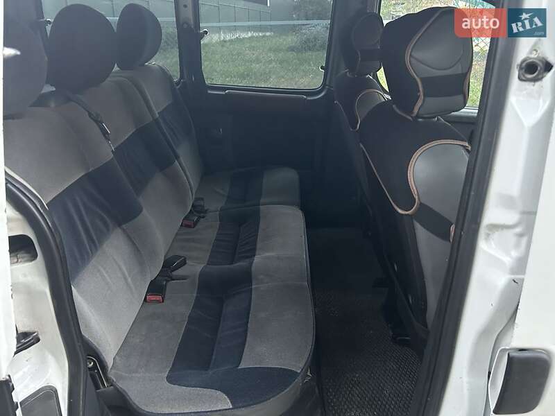Минивэн Peugeot Partner 2006 в Ровно