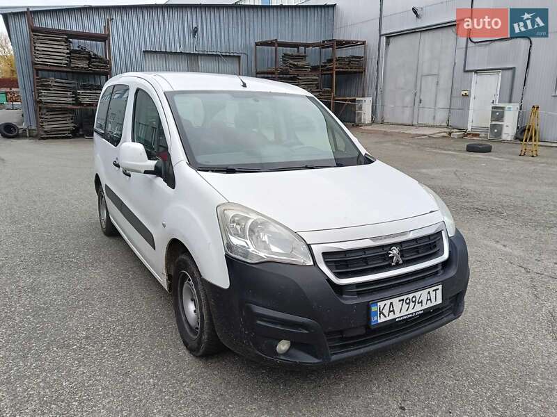 Минивэн Peugeot Partner 2017 в Киеве