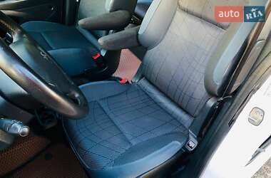 Мінівен Peugeot Partner 2010 в  фото 17 Мінівен Peugeot Partner 2010 в