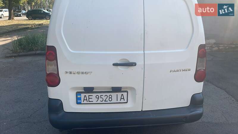 Грузовой фургон Peugeot Partner 2014 в Кривом Роге