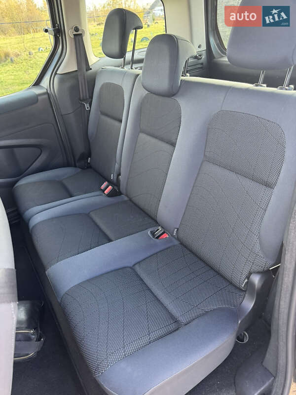 Мінівен Peugeot Partner 2011 в Калуші