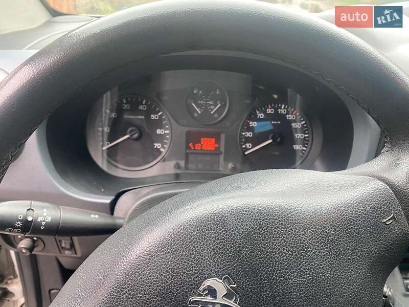 Минивэн Peugeot Partner 2013 в Кривом Роге