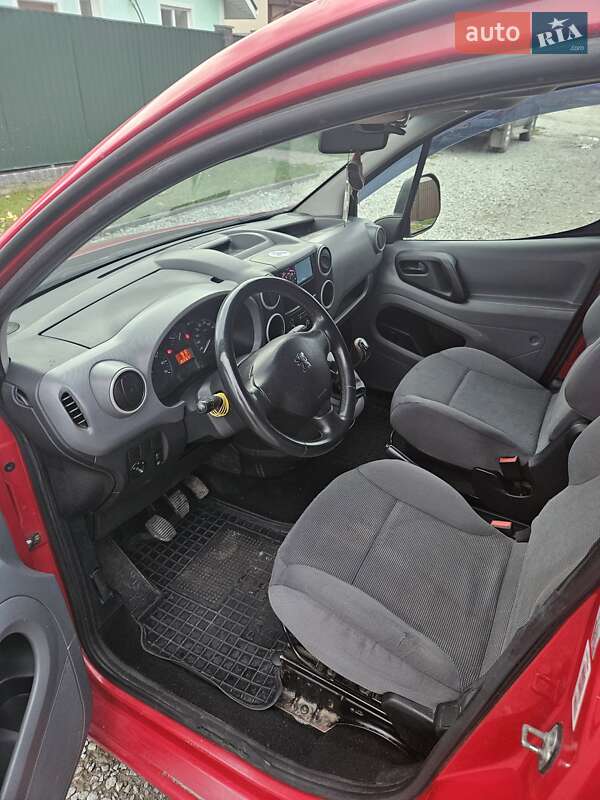 Грузовой фургон Peugeot Partner 2010 в Житомире