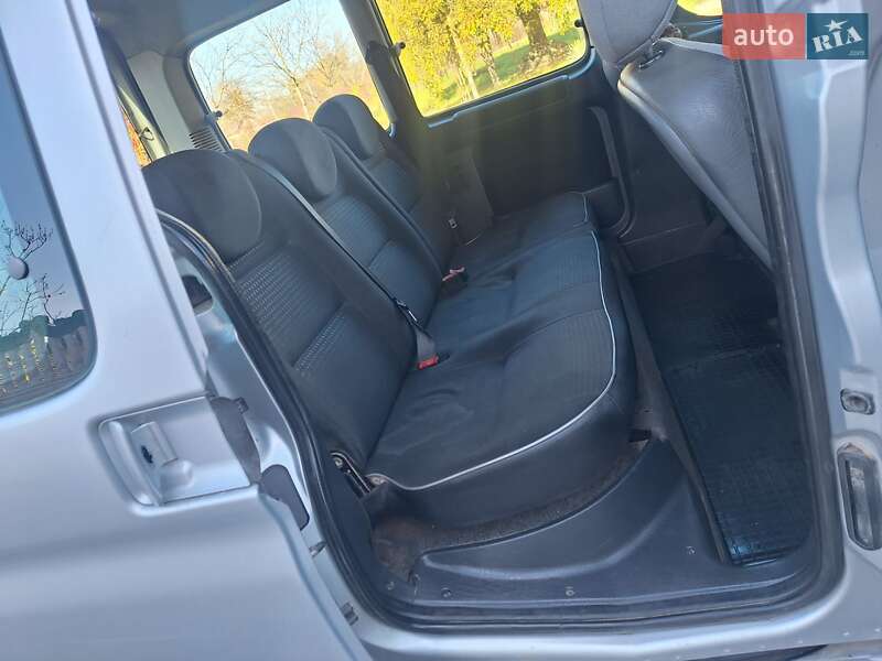 Мінівен Peugeot Partner 2007 в Чернівцях фото 17 Мінівен Peugeot Partner 2007 в Чернівцях