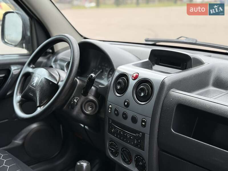 Минивэн Peugeot Partner 2007 в Ровно фото 26 Минивэн Peugeot Partner 2007 в Ровно