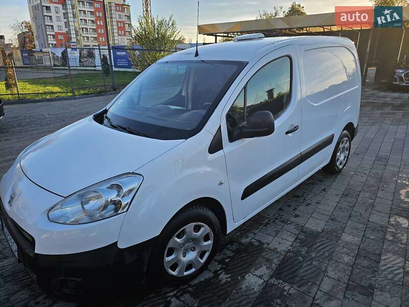 Грузовой фургон Peugeot Partner 2014 в Ужгороде