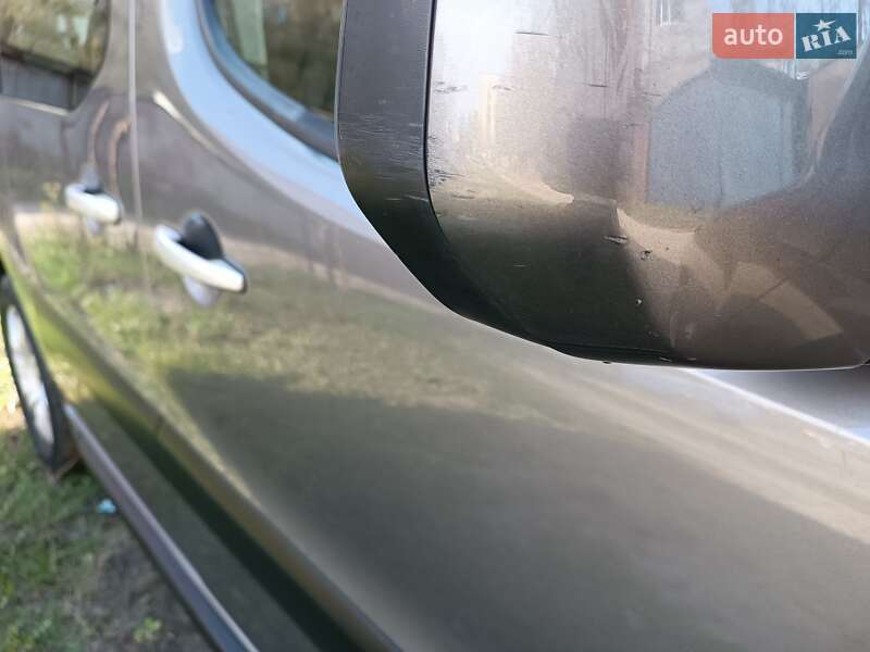 Минивэн Peugeot Partner 2009 в Киеве фото 8 Минивэн Peugeot Partner 2009 в Киеве