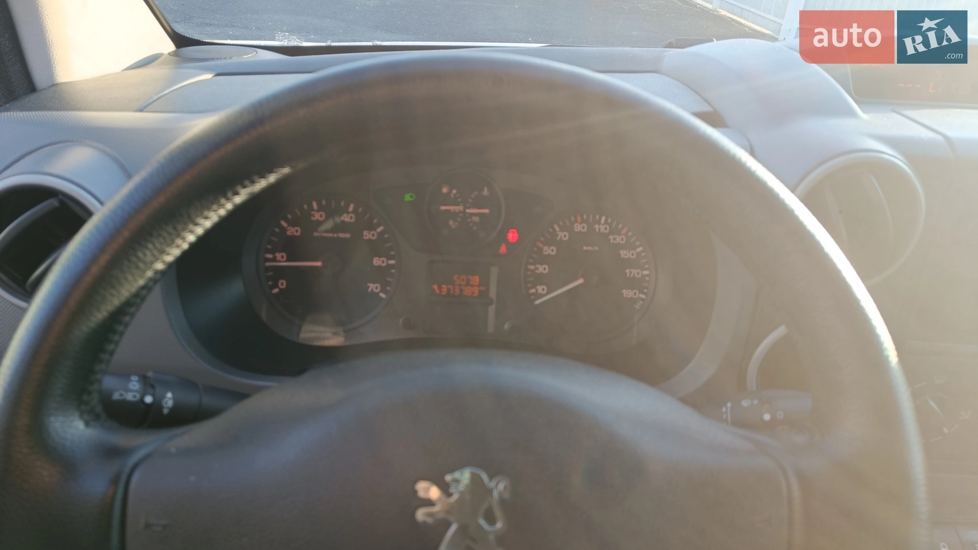 2011 Peugeot Partner - мініатюра 17