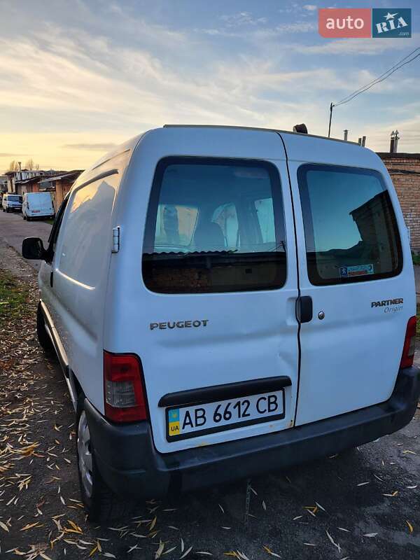 Вантажопасажирський фургон Peugeot Partner 2008 в Вінниці