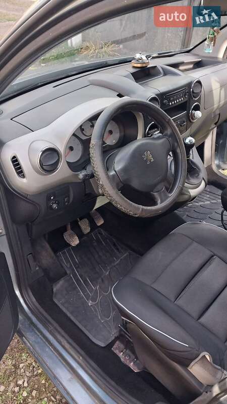 Минивэн Peugeot Partner 2010 в Ивано-Франковске