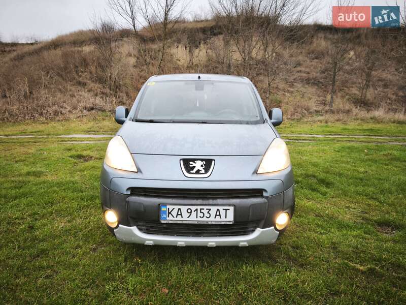 Минивэн Peugeot Partner 2011 в Киеве