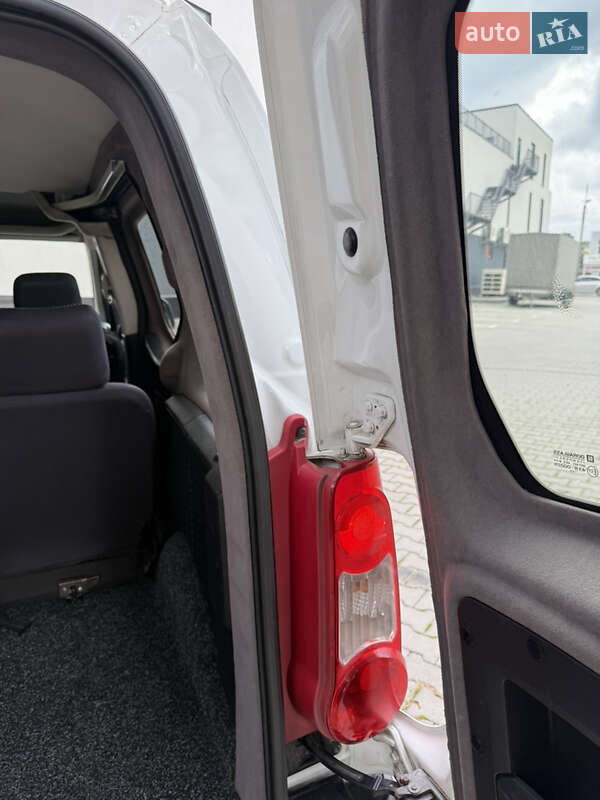 Мінівен Peugeot Partner 2009 в Хмельницькому фото 18 Мінівен Peugeot Partner 2009 в Хмельницькому