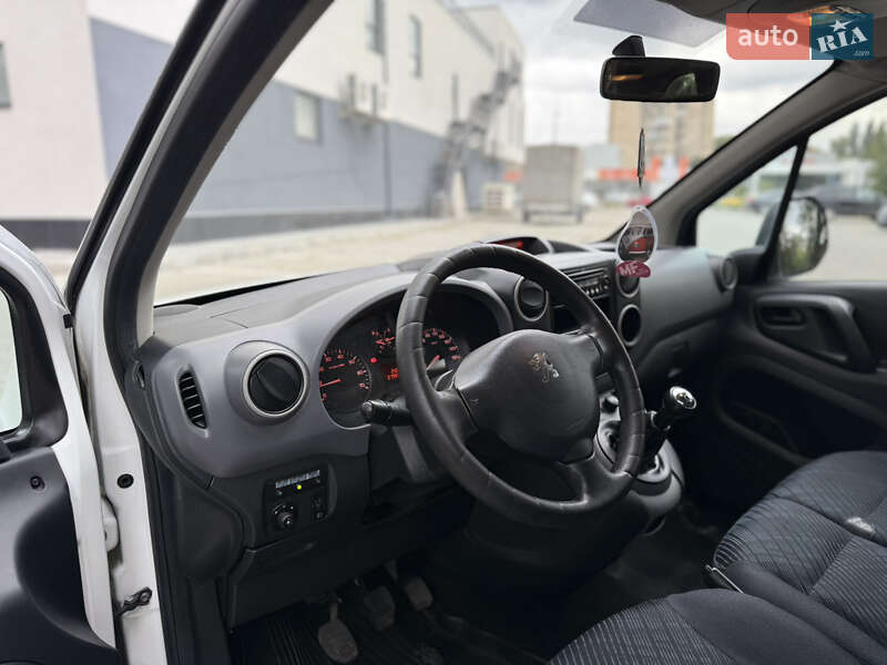 Мінівен Peugeot Partner 2009 в Хмельницькому фото 32 Мінівен Peugeot Partner 2009 в Хмельницькому