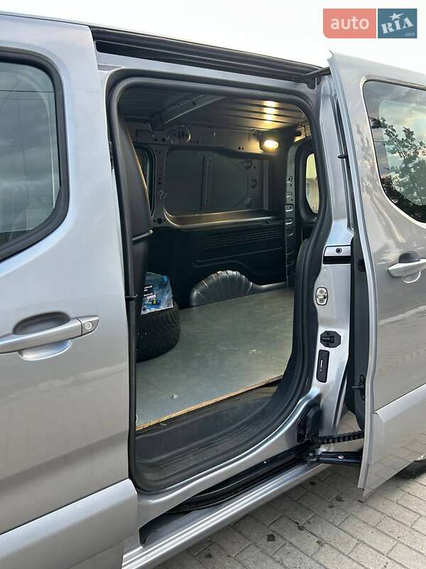Вантажопасажирський фургон Peugeot Partner 2019 в Полтаві фото 16 Вантажопасажирський фургон Peugeot Partner 2019 в Полтаві