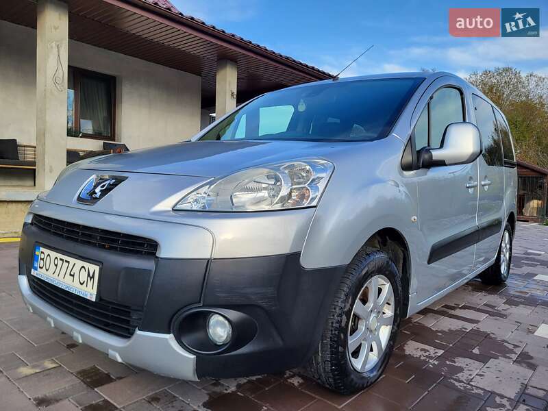 Минивэн Peugeot Partner 2012 в Черновцах