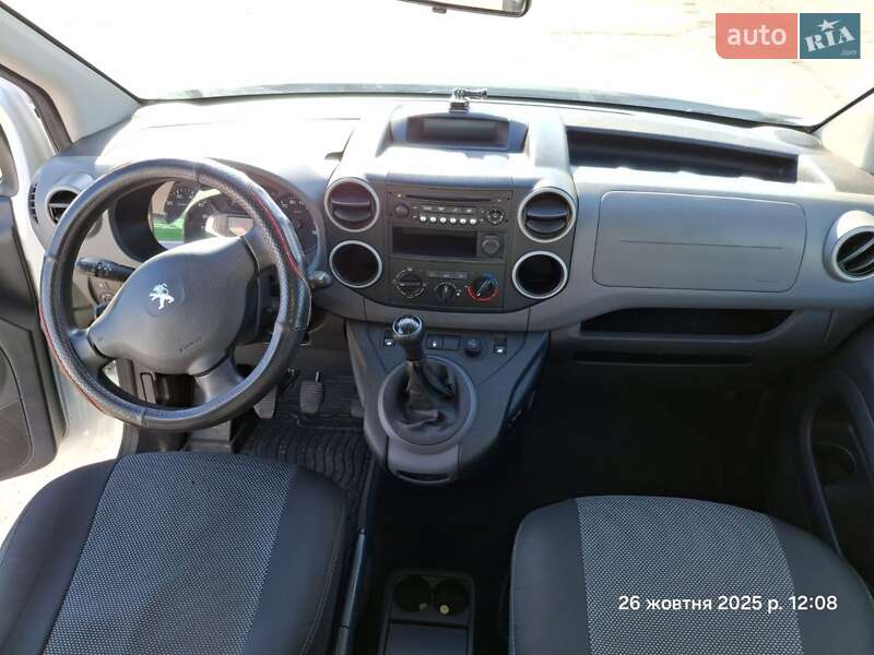 Минивэн Peugeot Partner 2017 в Киеве фото 13 Минивэн Peugeot Partner 2017 в Киеве