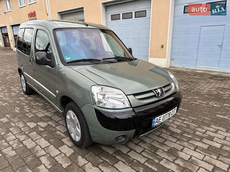 Минивэн Peugeot Partner 2008 в Киеве