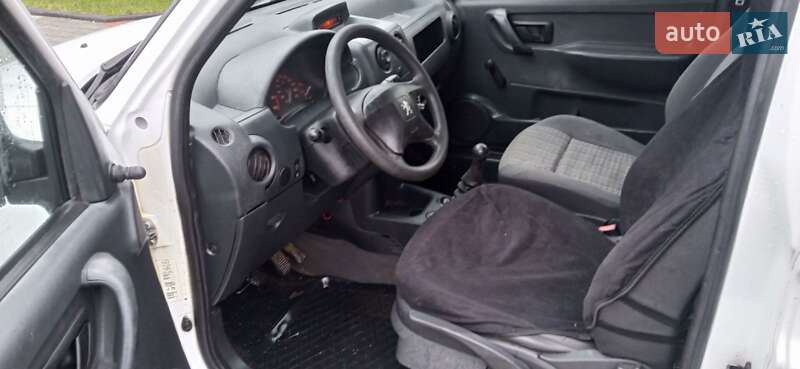 Минивэн Peugeot Partner 2003 в Костополе