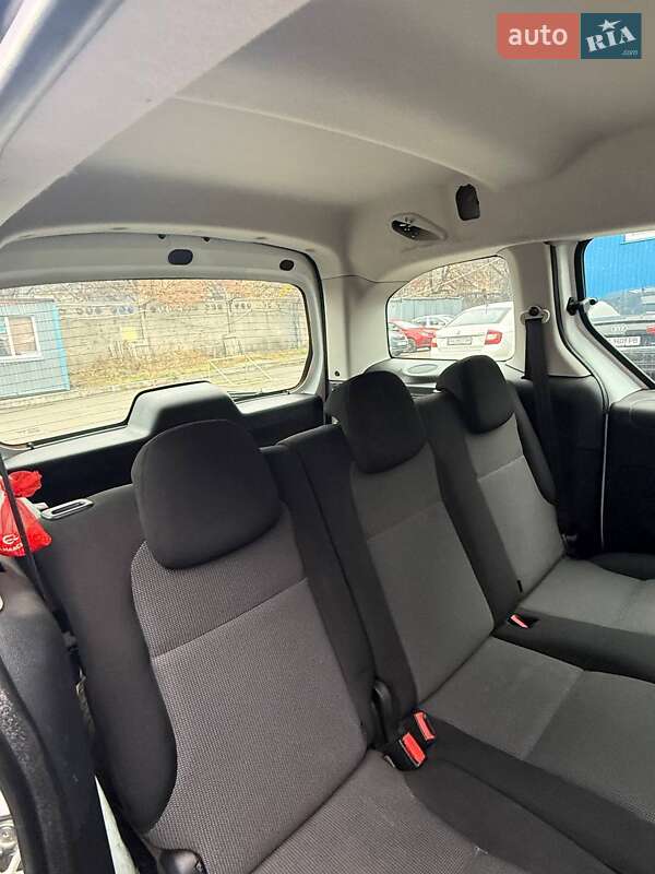 Минивэн Peugeot Partner 2017 в Киеве