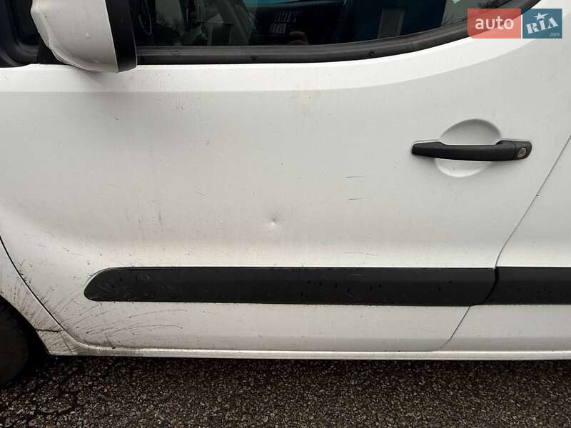 Минивэн Peugeot Partner 2017 в Киеве