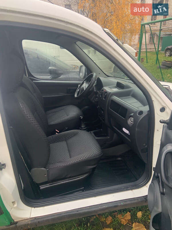 Грузовой фургон Peugeot Partner 2003 в Чернигове