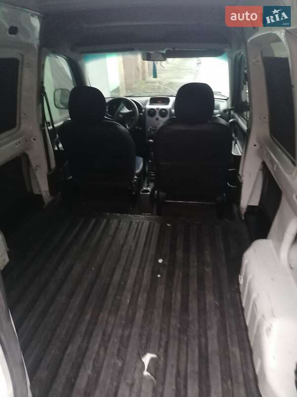 Грузовой фургон Peugeot Partner 2006 в Виннице