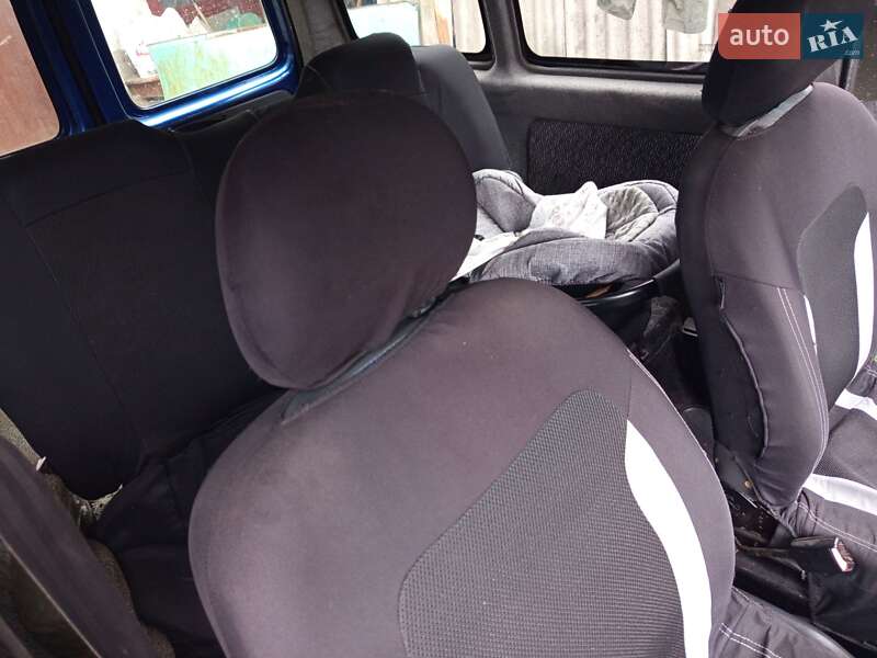 Мінівен Peugeot Partner 2001 в Шепетівці