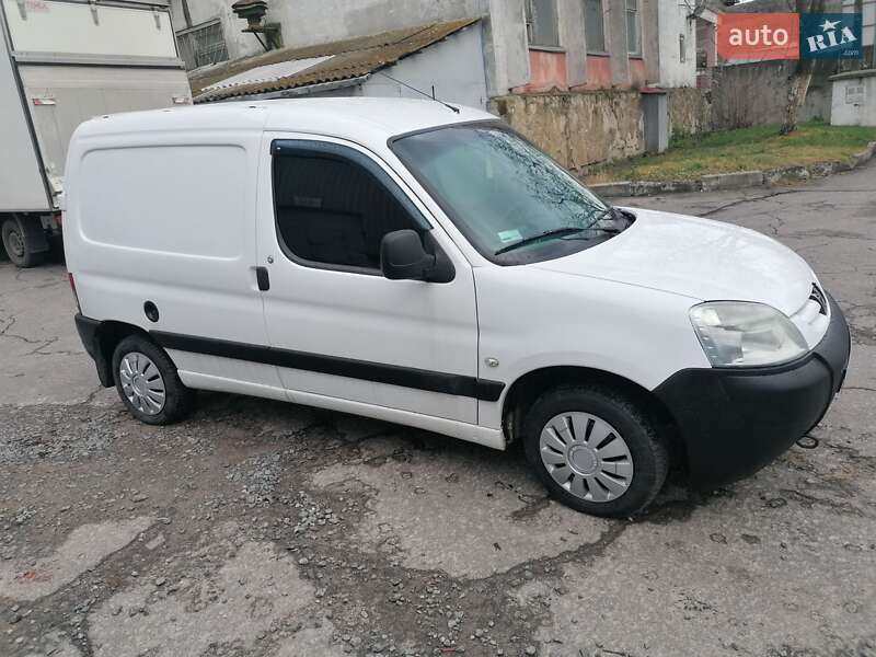 Грузовой фургон Peugeot Partner 2006 в Виннице