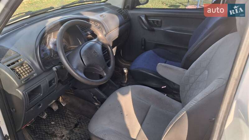 Грузовой фургон Peugeot Partner 2002 в Мукачево