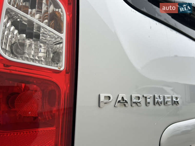 Мінівен Peugeot Partner 2011 в Луцьку