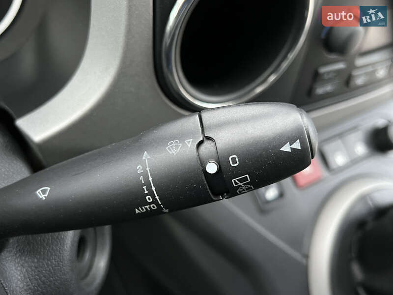 Мінівен Peugeot Partner 2011 в Луцьку