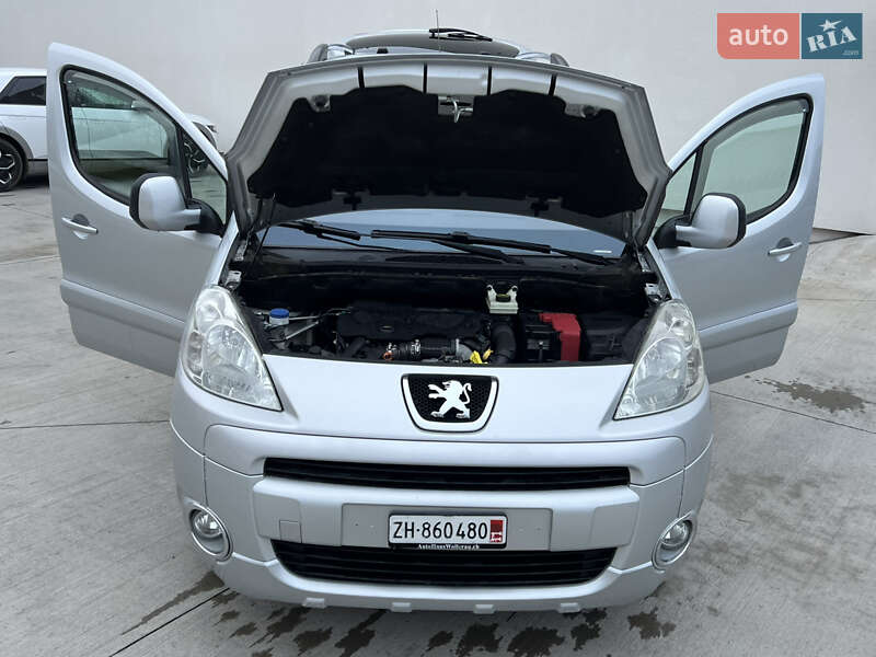 Мінівен Peugeot Partner 2011 в Луцьку