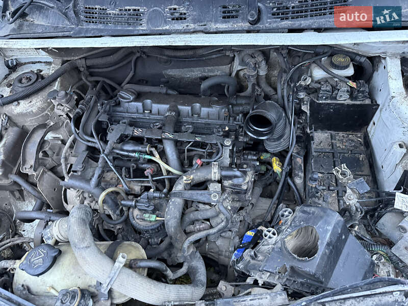 Минивэн Peugeot Partner 2002 в Львове