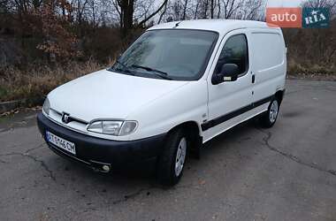 Грузовой фургон Peugeot Partner 2001 в Тысменице
