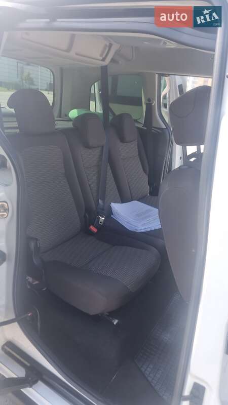 Мінівен Peugeot Partner 2011 в Києві фото 8 Мінівен Peugeot Partner 2011 в Києві